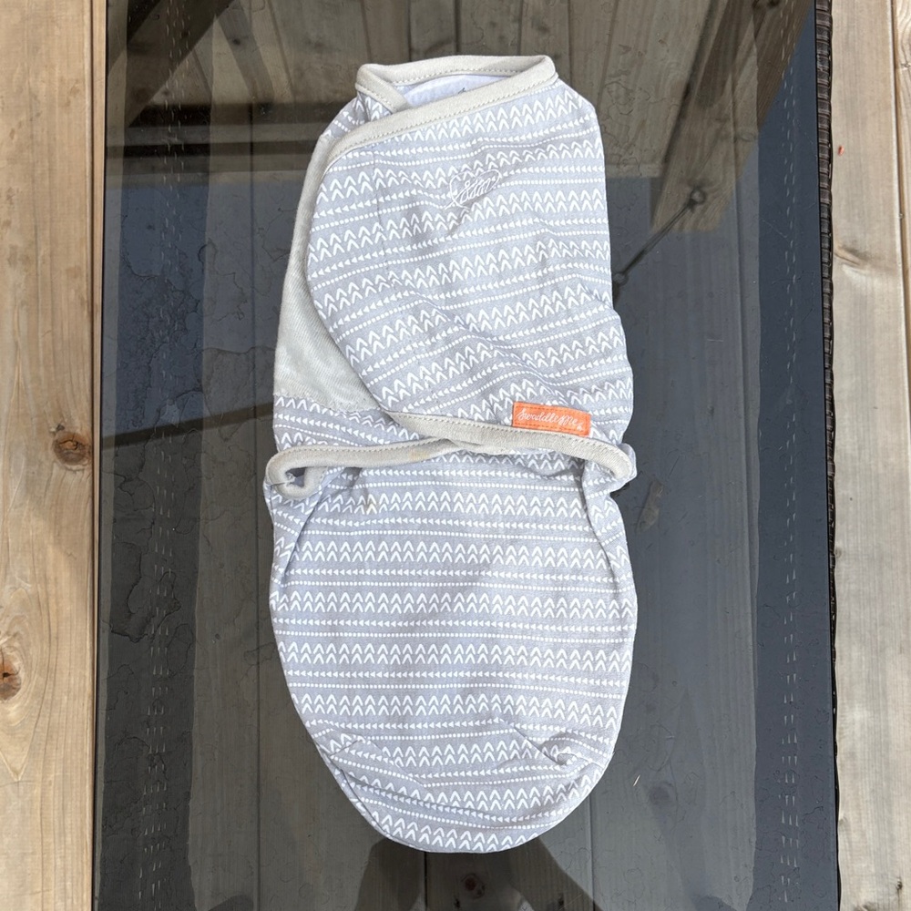 SwaddleMe Gray and White Baby Swaddle
